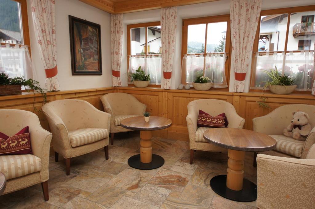 Garni Tofana Hotel Corvara In Badia Bagian luar foto
