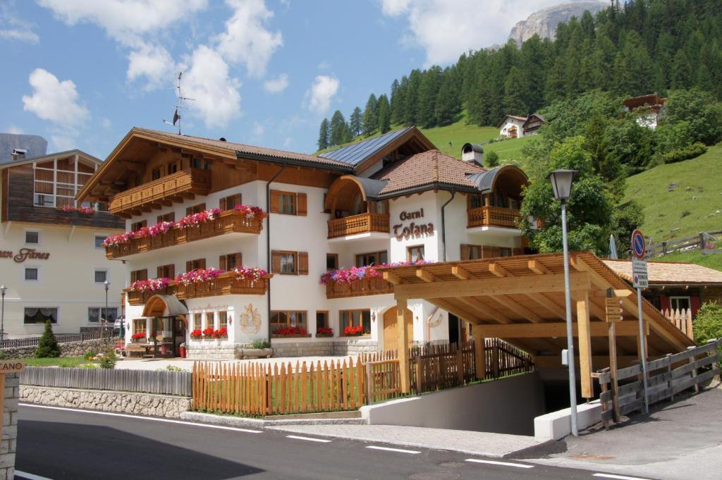 Garni Tofana Hotel Corvara In Badia Bagian luar foto