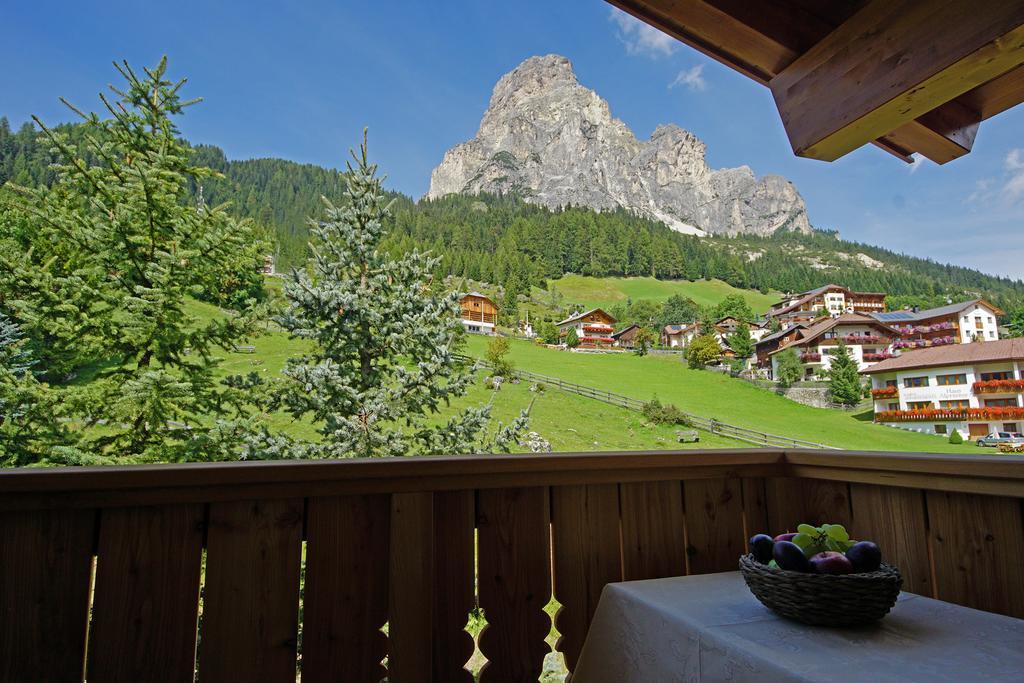 Garni Tofana Hotel Corvara In Badia Bagian luar foto