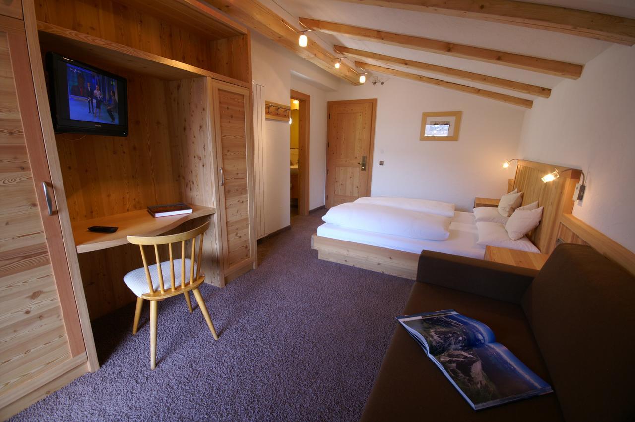Garni Tofana Hotel Corvara In Badia Bagian luar foto